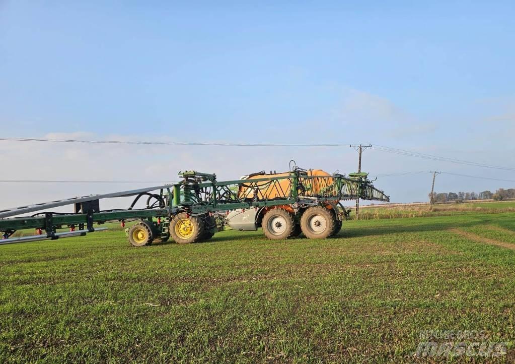 Amazone UX 11200 Pulverizadores rebocados