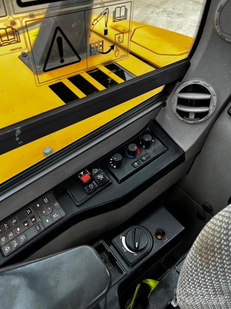 Volvo ERC 88 D Escavadoras Midi 7t - 12t