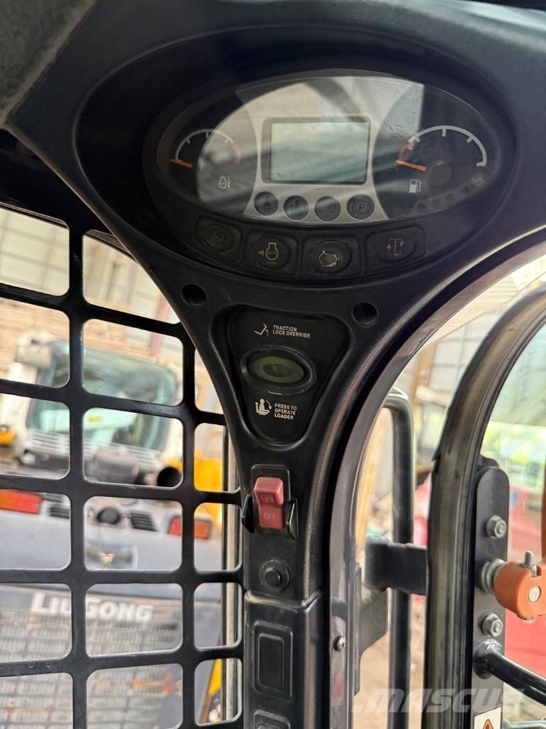 Bobcat S 770 Carregadoras de direcção deslizante