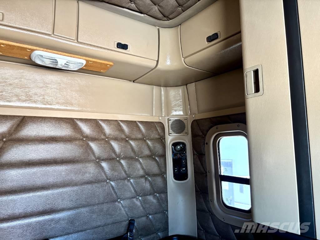 Freightliner SD 122 Tractores (camiões)