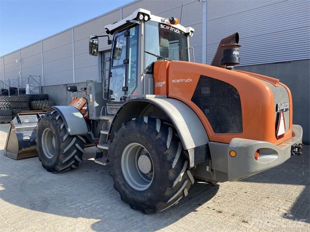 Weycor AR250E Pás carregadoras de rodas
