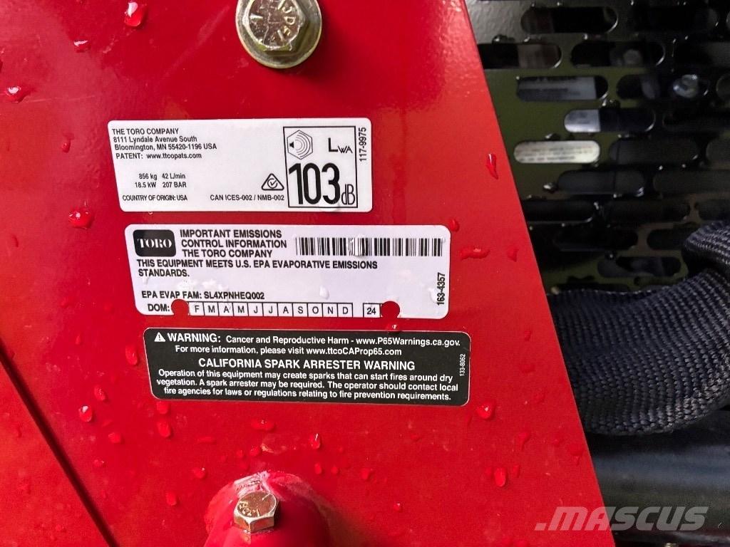 Toro TX427 Carregadoras de direcção deslizante