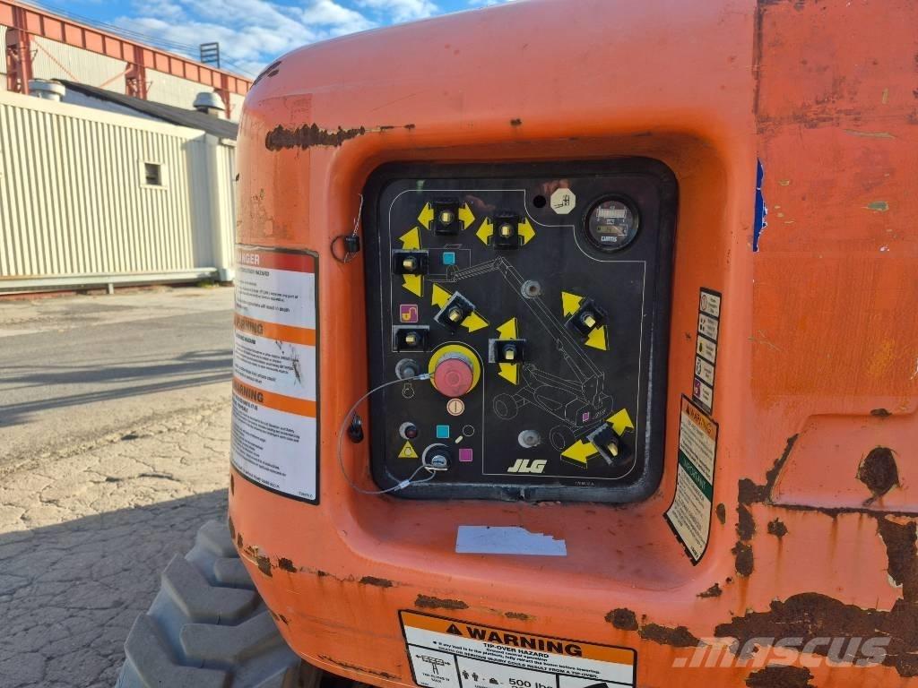 JLG M 600 JP Elevadores braços articulados