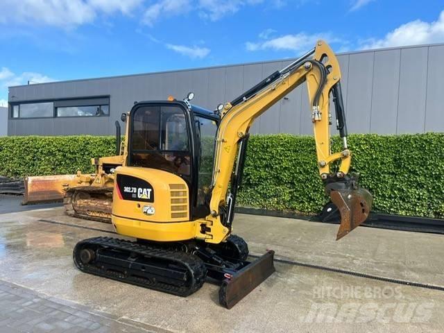 CAT 302.7 D CR Mini Escavadoras <7t