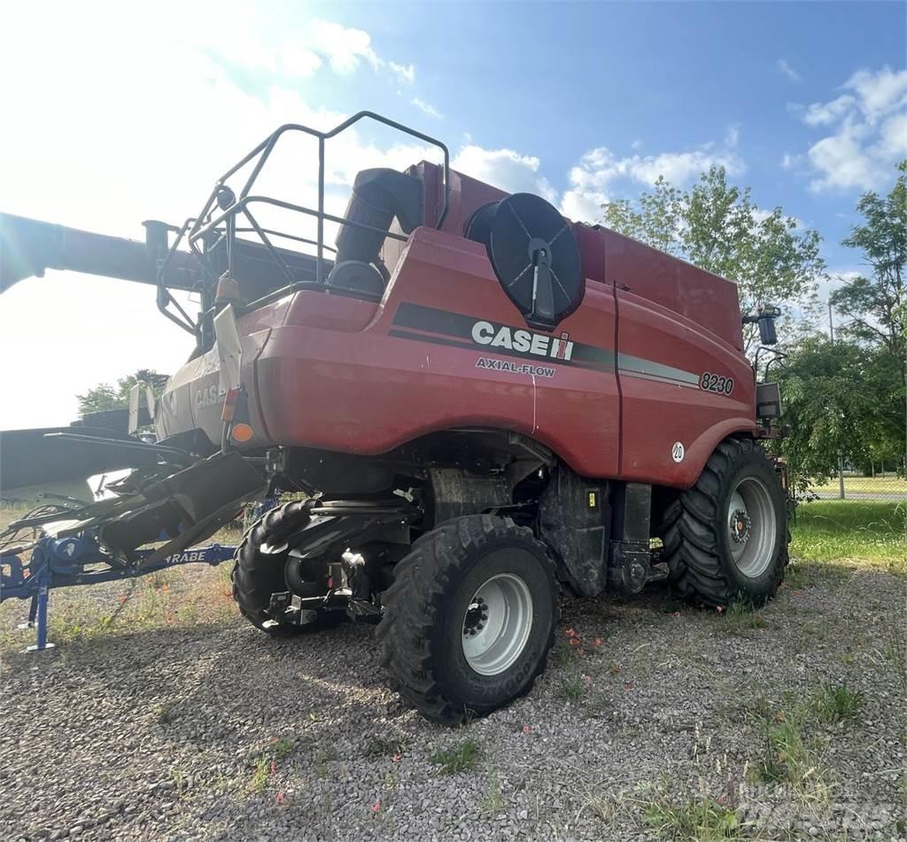 Case IH 8230 AF Ceifeiras debulhadoras
