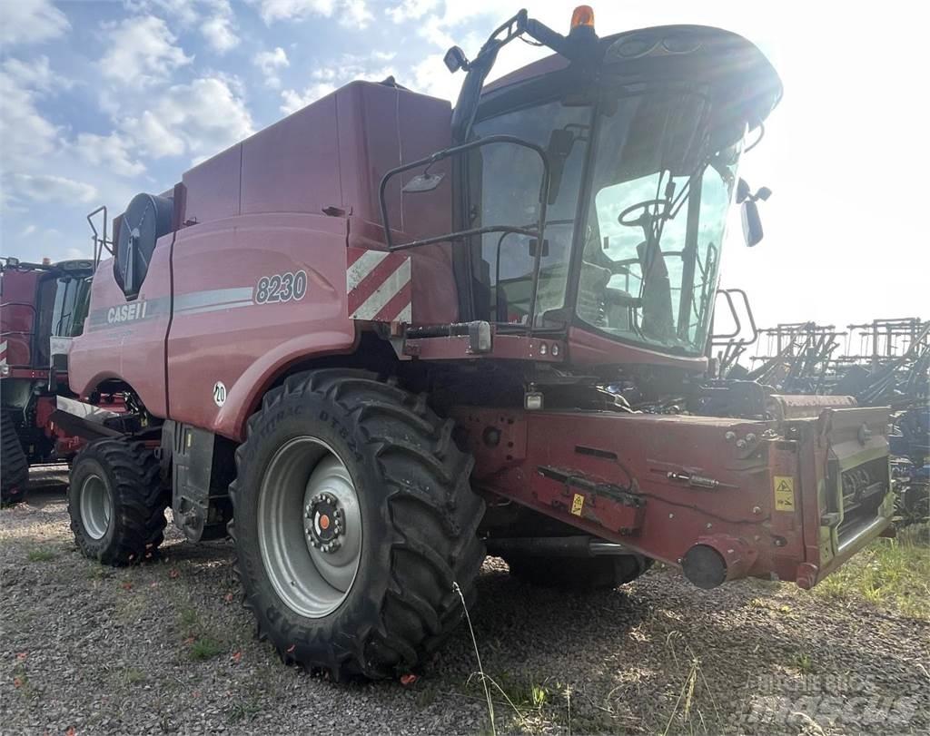 Case IH 8230 AF Ceifeiras debulhadoras