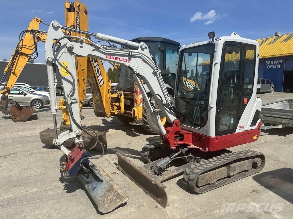 Takeuchi TB225 Mini Escavadoras <7t