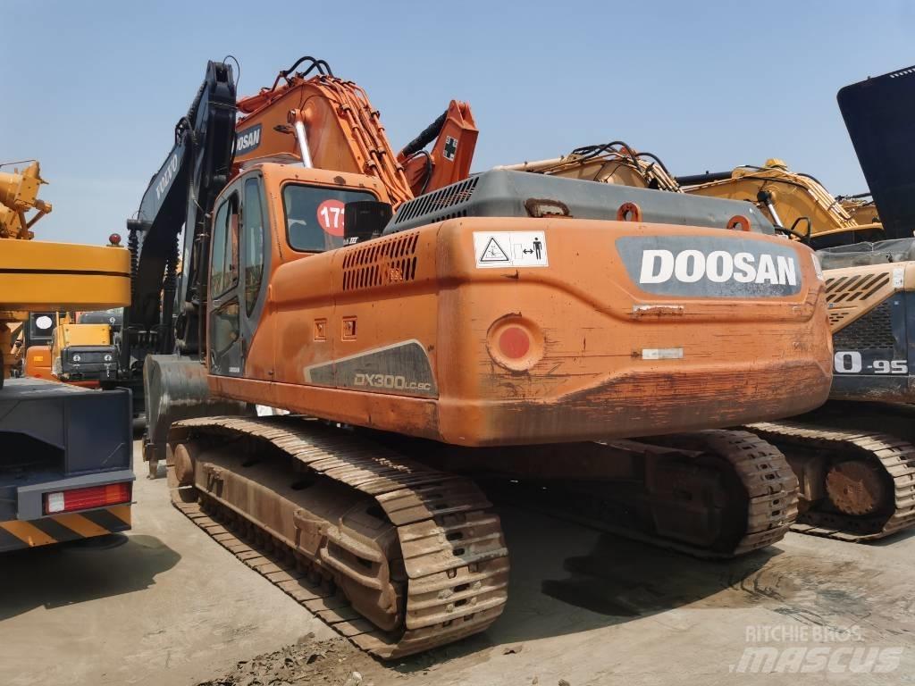 Doosan DX 300 LC Escavadoras de rastos