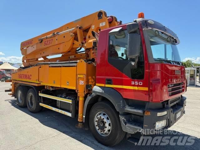 Iveco Trakker 350 Camiões bomba Betão