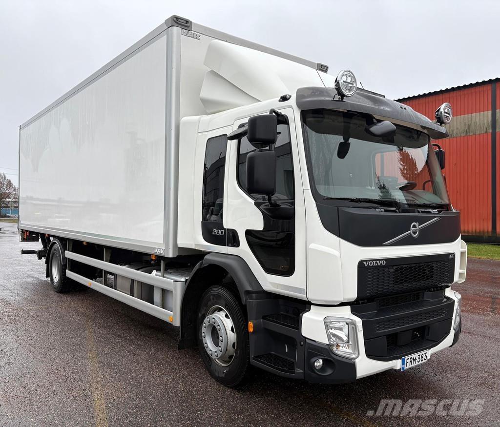 Volvo FE Camiões de caixa fechada