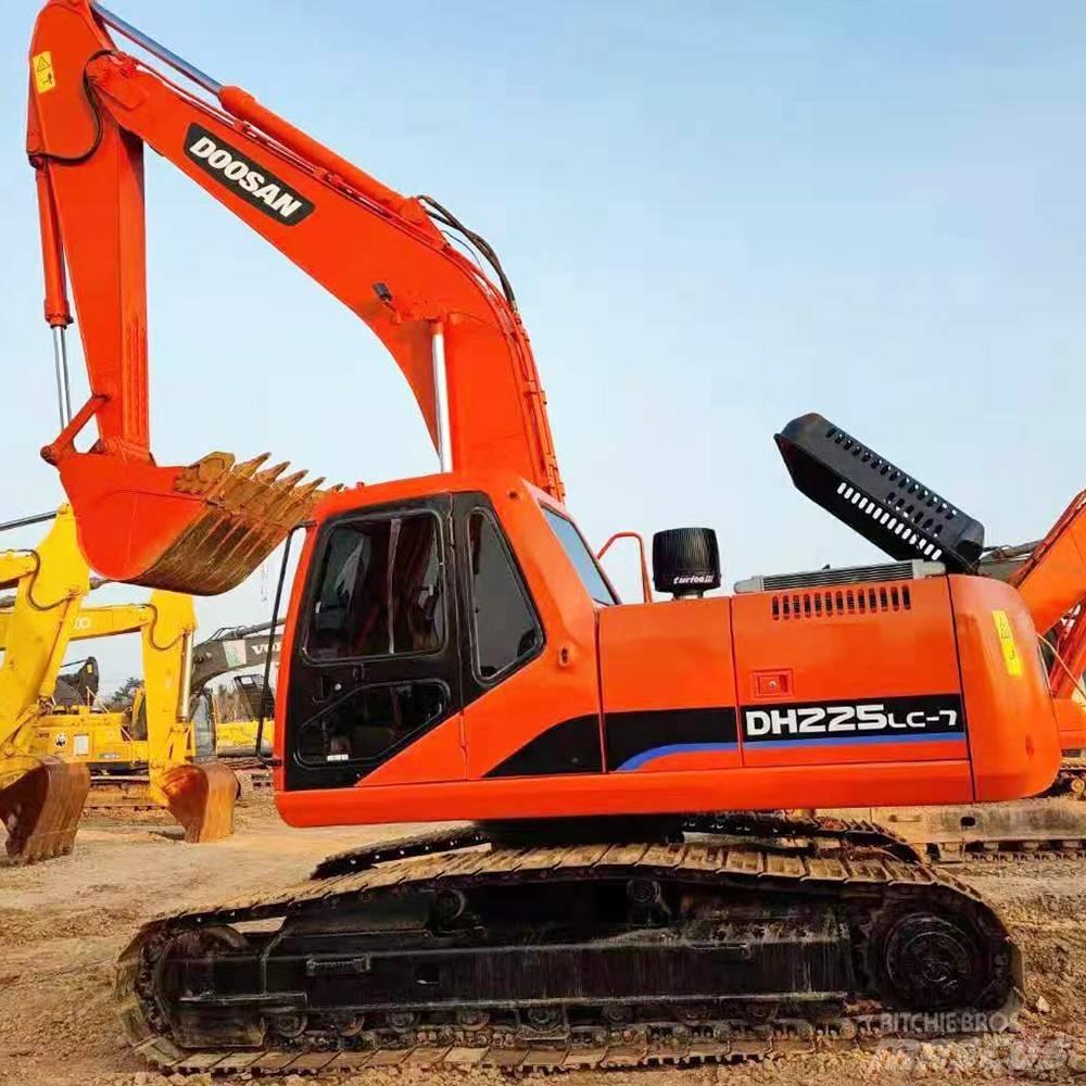 Doosan 225 Escavadoras de rastos
