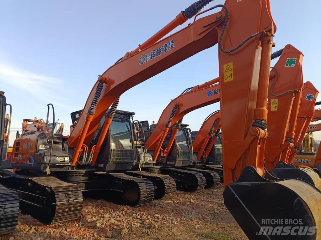 Hitachi ZX210 Escavadoras de rastos