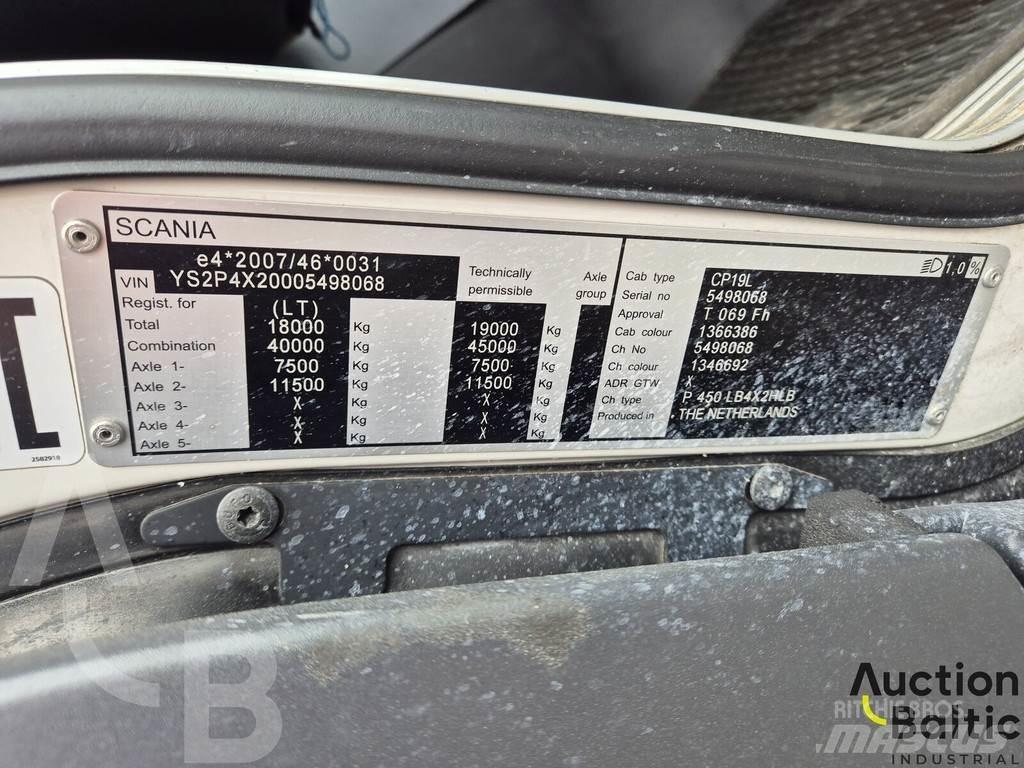 Scania P 450 Camiões de chassis e cabine