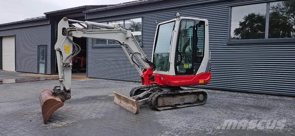 Takeuchi TB228 Mini Escavadoras <7t