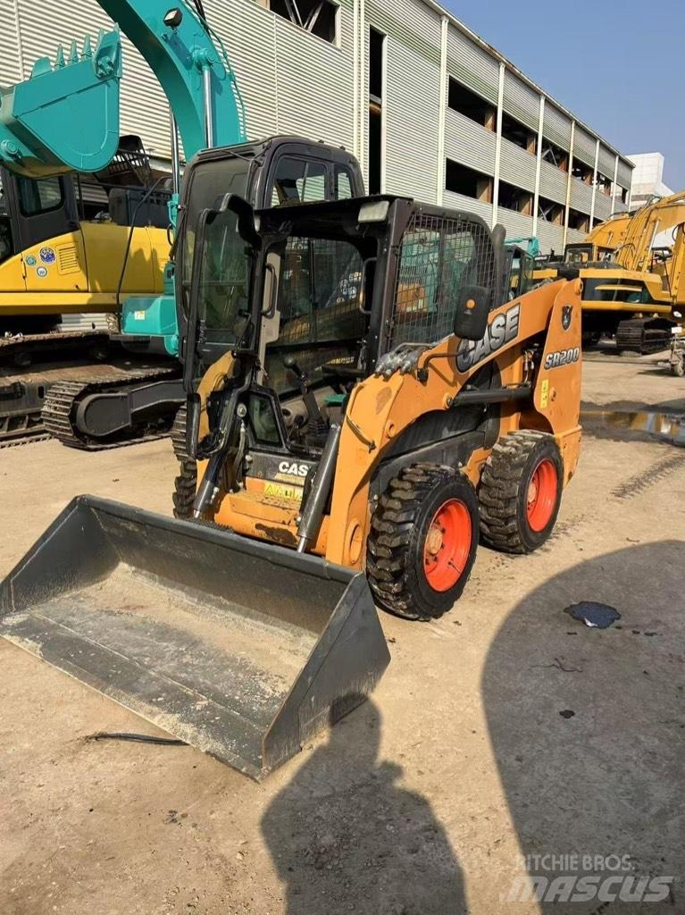 CASE SR 200 Carregadoras de direcção deslizante