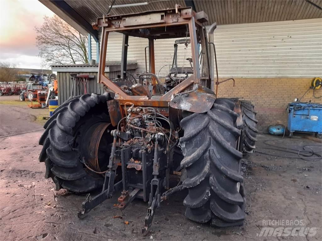 New Holland 8970 Tratores Agrícolas usados