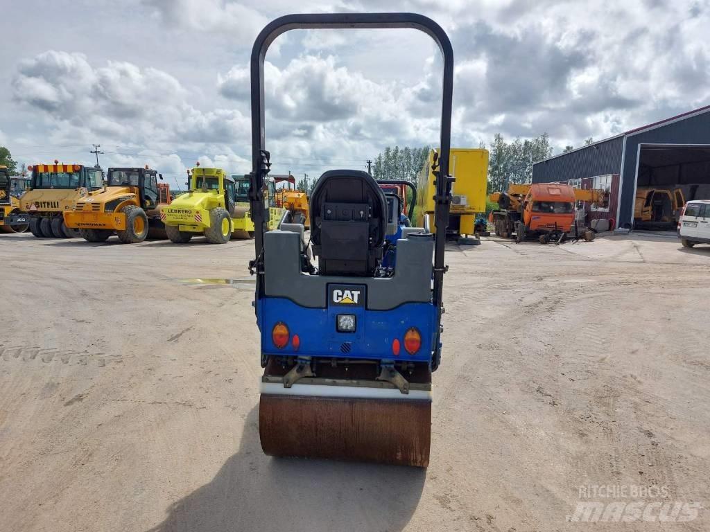 CAT CB 22B Cilindros Compactadores tandem