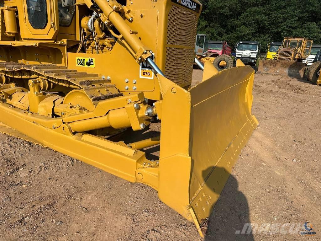 CAT D7G Dozers - Tratores rastos