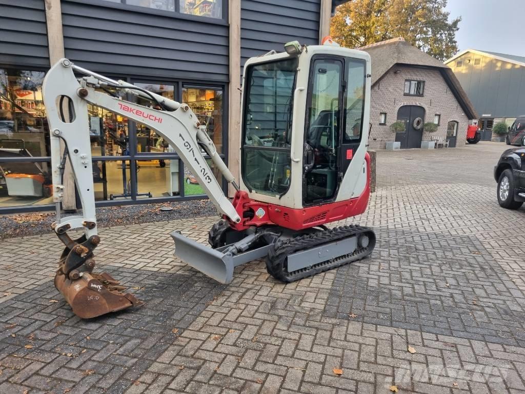 Takeuchi TB 216 Mini Escavadoras <7t