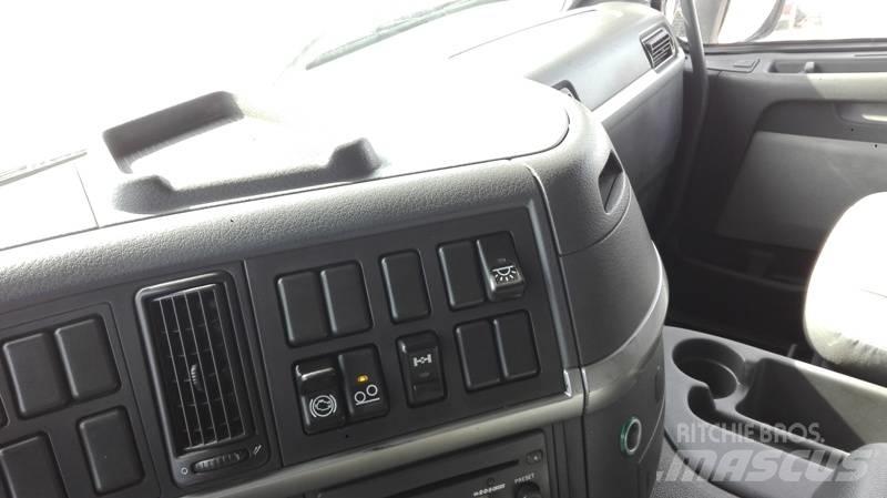 Volvo FM 12 340 8X2 Camiões de chassis e cabine