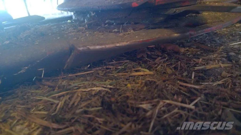 Kuhn FC 314 D FF Corta-Relvas montadas e arrastadas