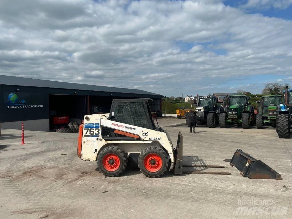 Bobcat 763 Carregadoras de direcção deslizante