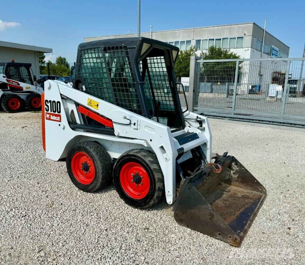 Bobcat S 100 Carregadoras de direcção deslizante