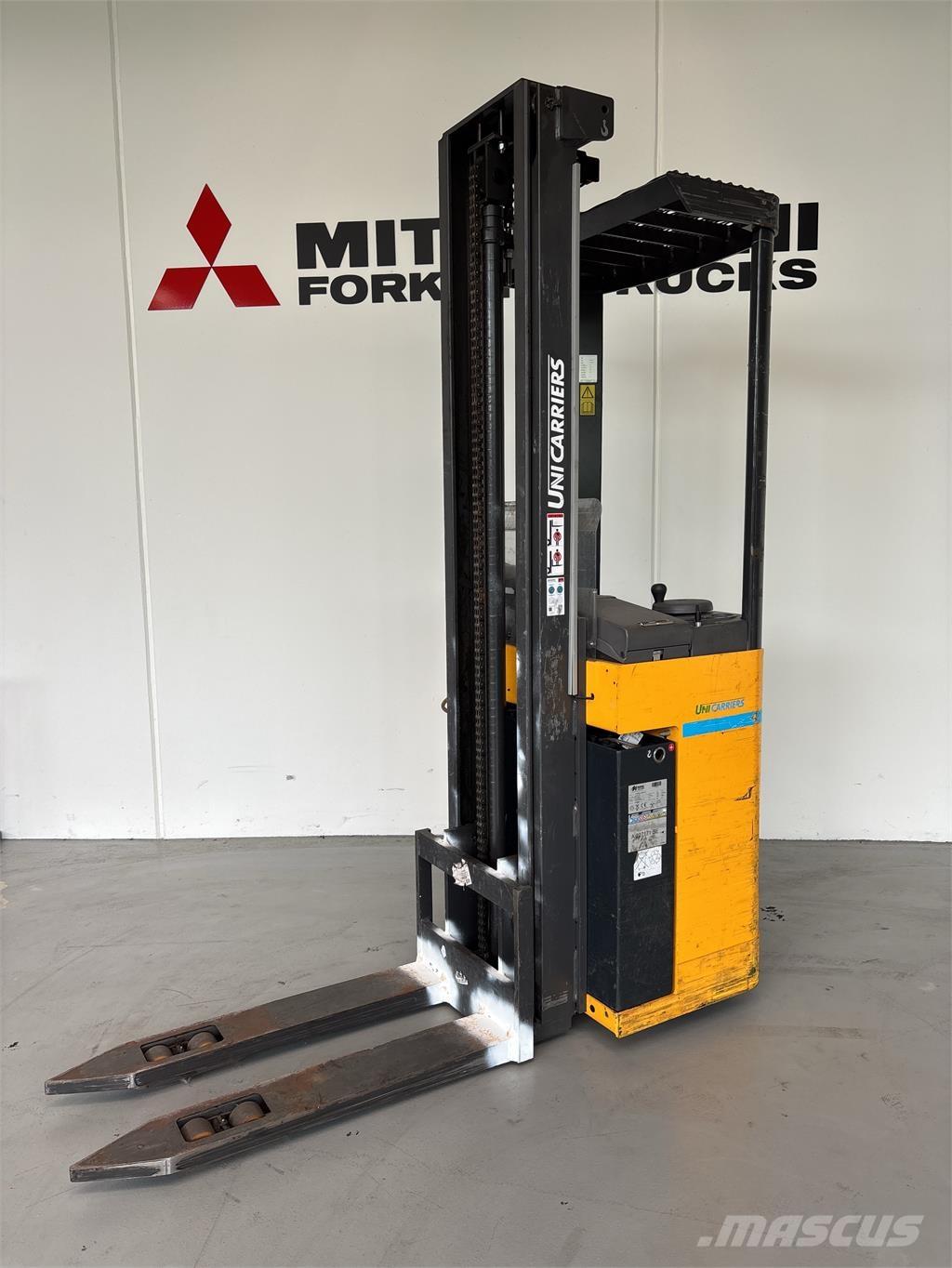 Atlet A160 Self propelled stackers