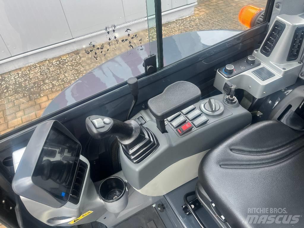 Atlas AC 35 UF Mini Escavadoras <7t