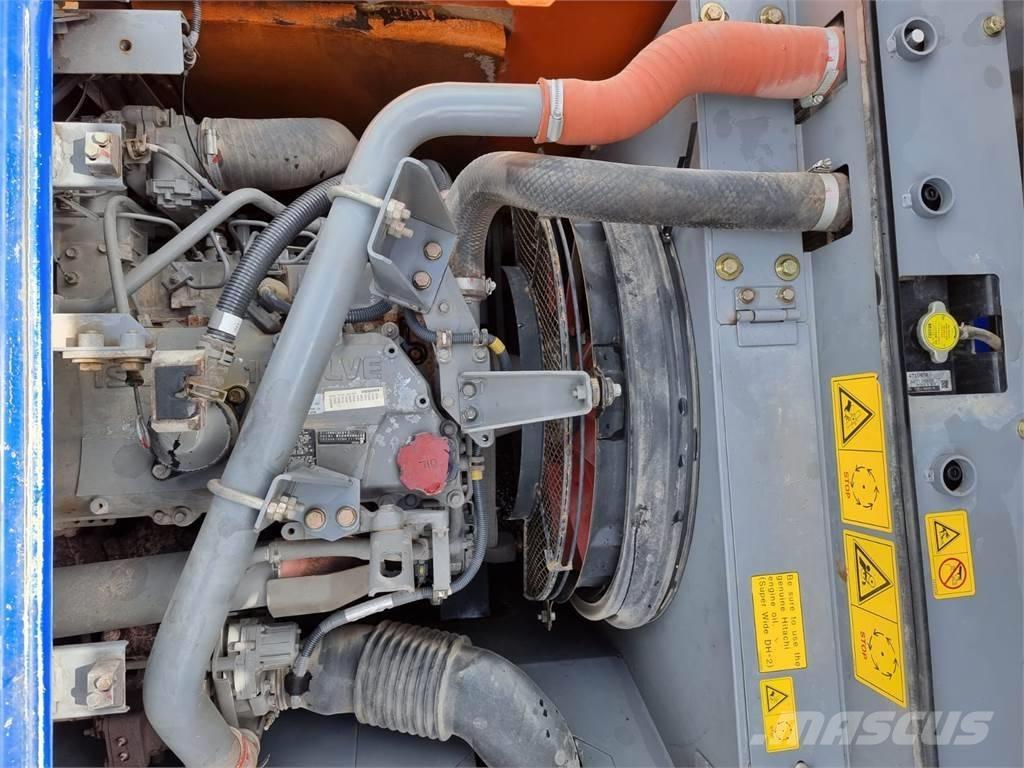 Hitachi ZX 210 LC-5B Escavadoras de rastos