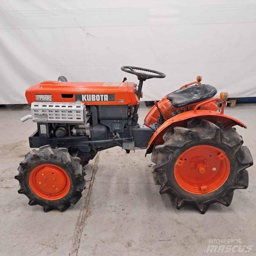 Kubota B 7000 Tratores Agrícolas usados