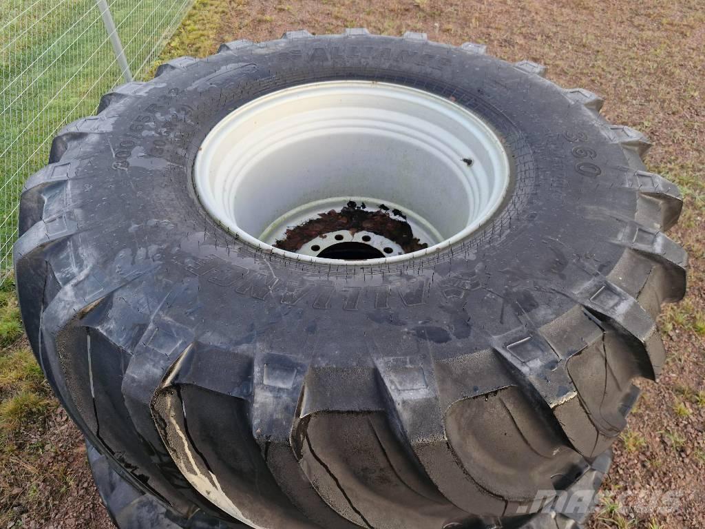 Alliance 800/65-R32 Pneus Agrícolas