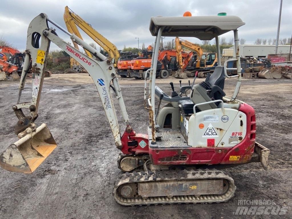 Takeuchi TB 216 Mini Escavadoras <7t