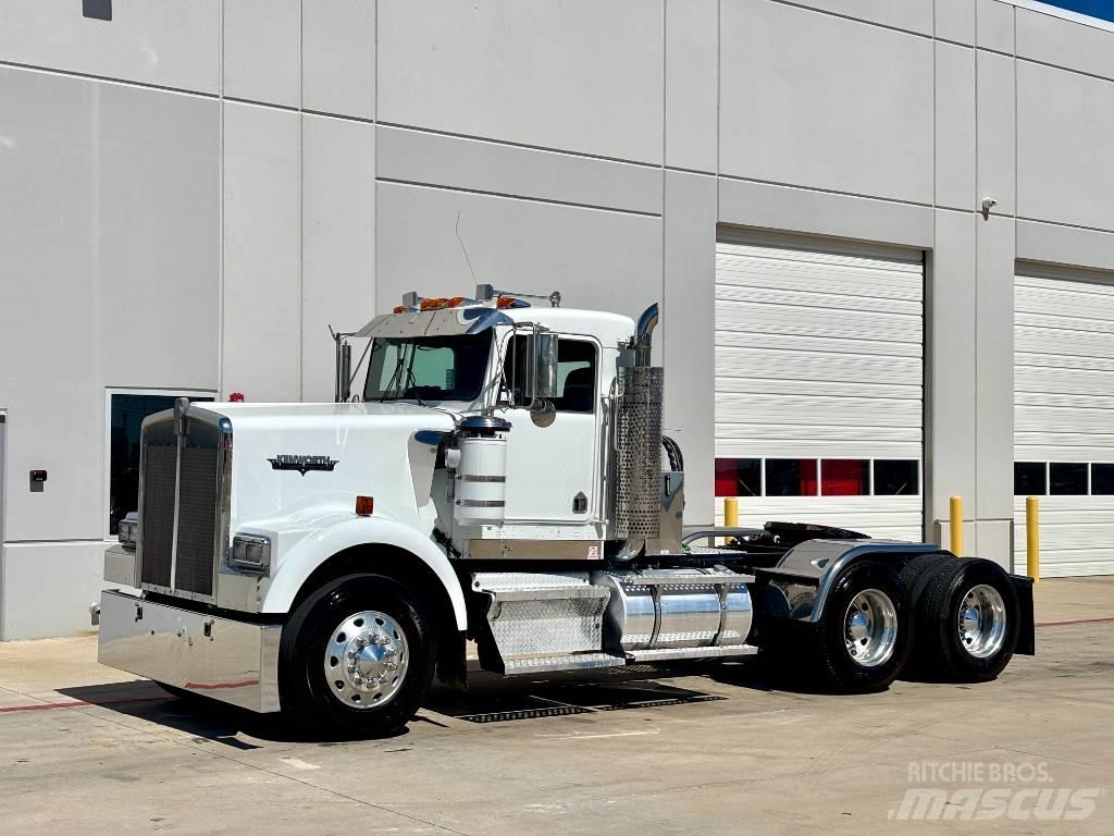 Kenworth W 900 Tractores (camiões)