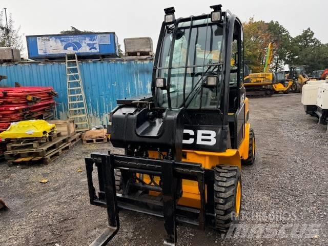 JCB T 35 Manipuladores telescópicos