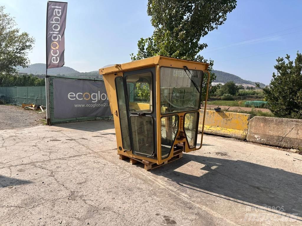 CAT 140 H Cabines e interior máquinas construção