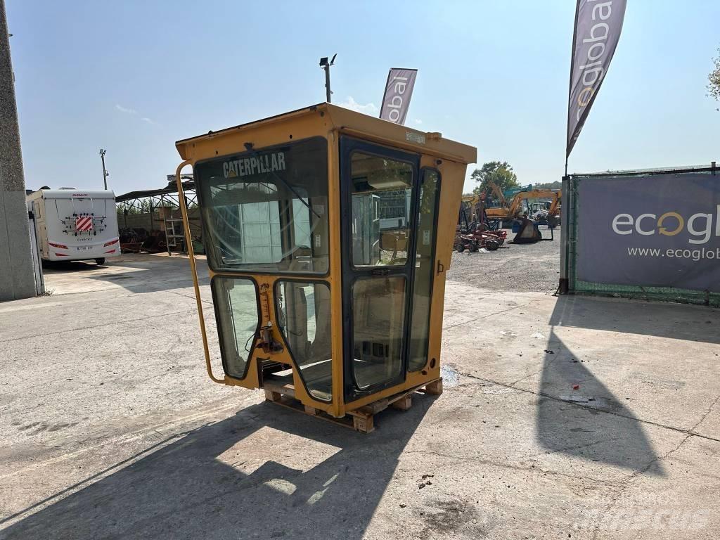 CAT 140 H Cabines e interior máquinas construção