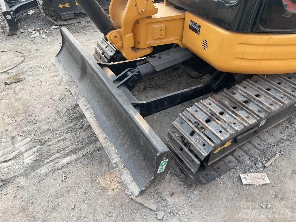 CAT 303.5ECR Mini Escavadoras <7t