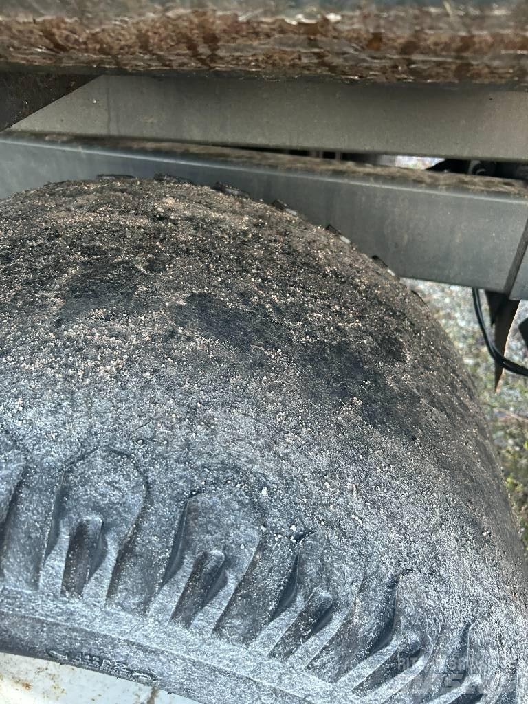  K VAGNEN 11,0 Reboques Agrícolas basculantes