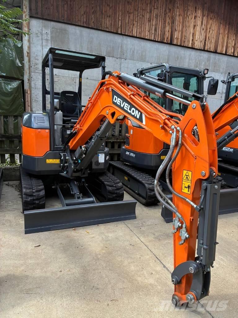 Develon DX 27 Z-7 Mini Escavadoras <7t