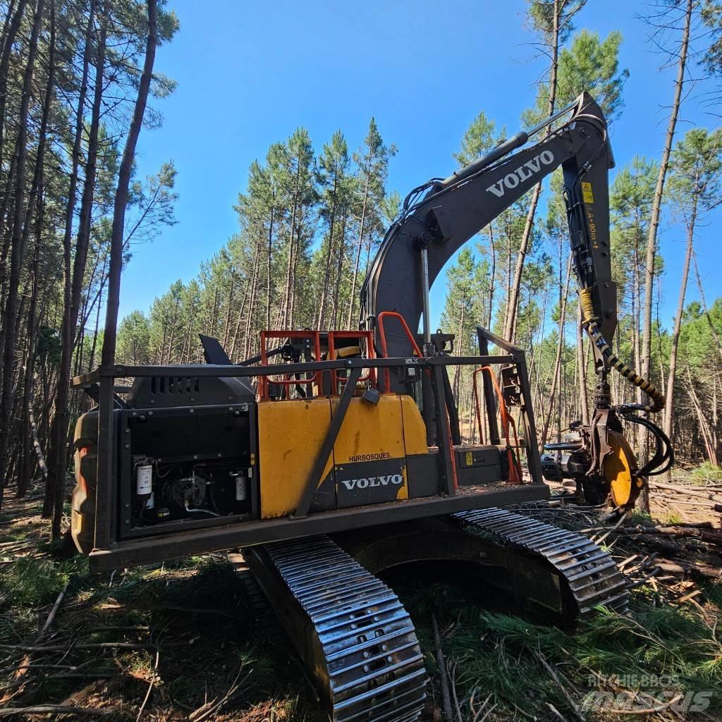 Volvo EC 200 E Escavadoras florestais
