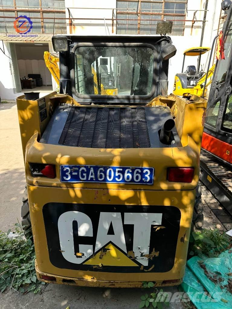CAT 226 B Carregadoras de direcção deslizante