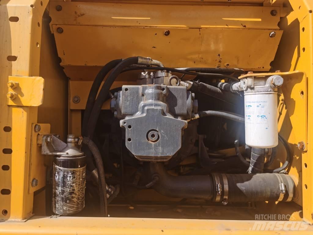 Komatsu PC 220-7 Escavadoras de rastos