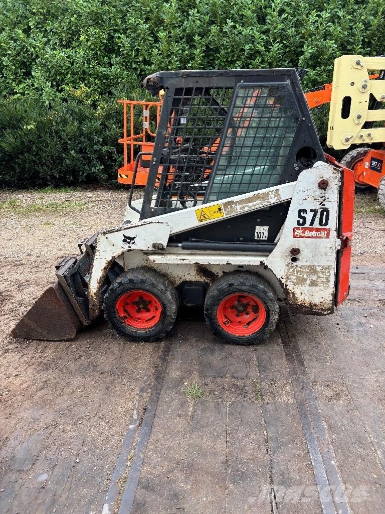 Bobcat S 70 Carregadoras de direcção deslizante