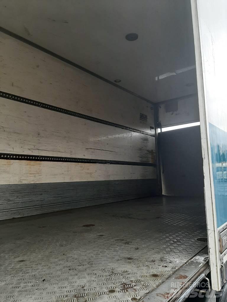 Volvo FE 320 Camiões caixa temperatura controlada