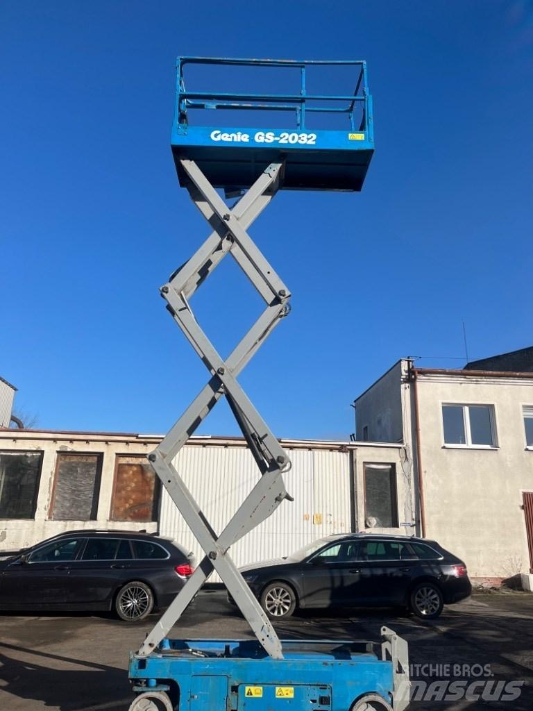 Genie 2032 Elevadores de tesoura