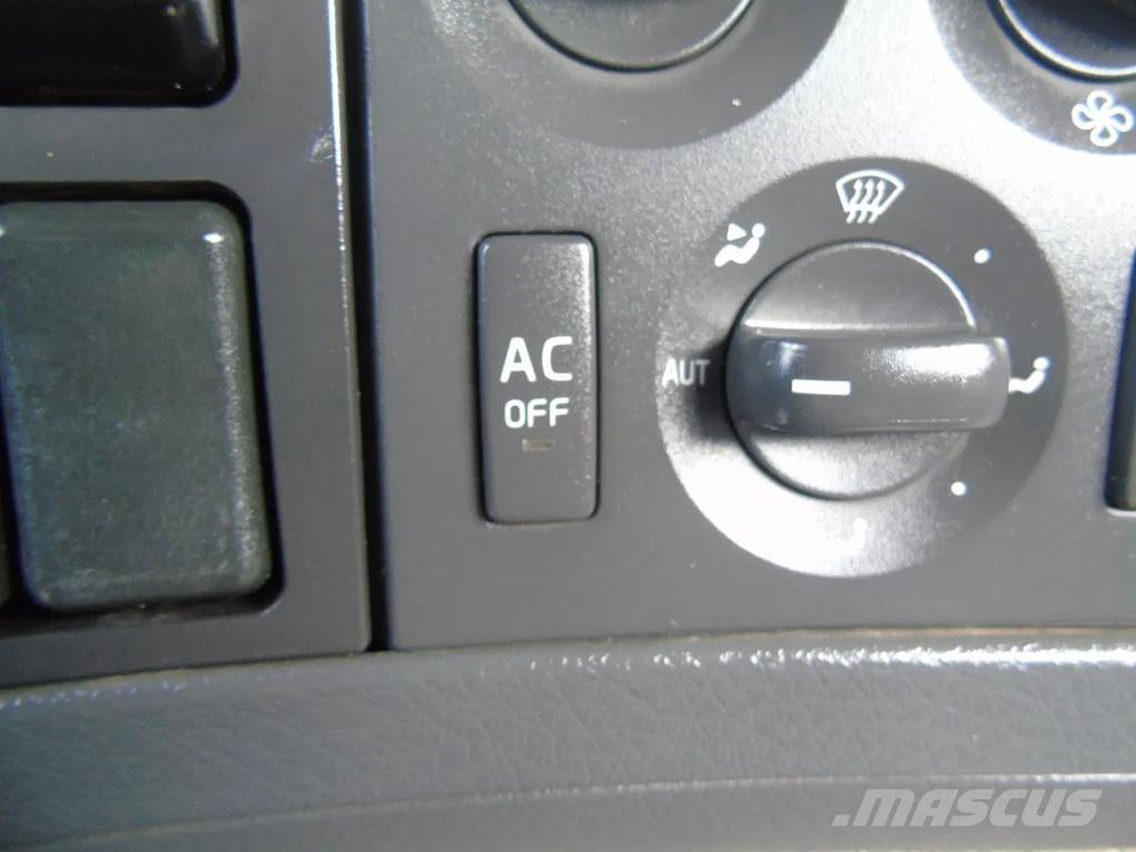 Volvo FM 340 + 19T Camiões Ampliroll