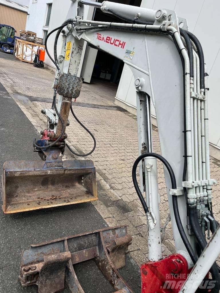 Takeuchi TB 219 A Mini Escavadoras <7t