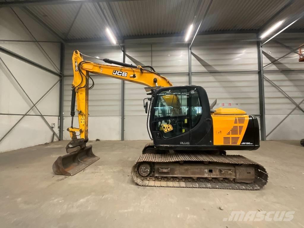 JCB JS 130 LC 4F Escavadoras de rastos