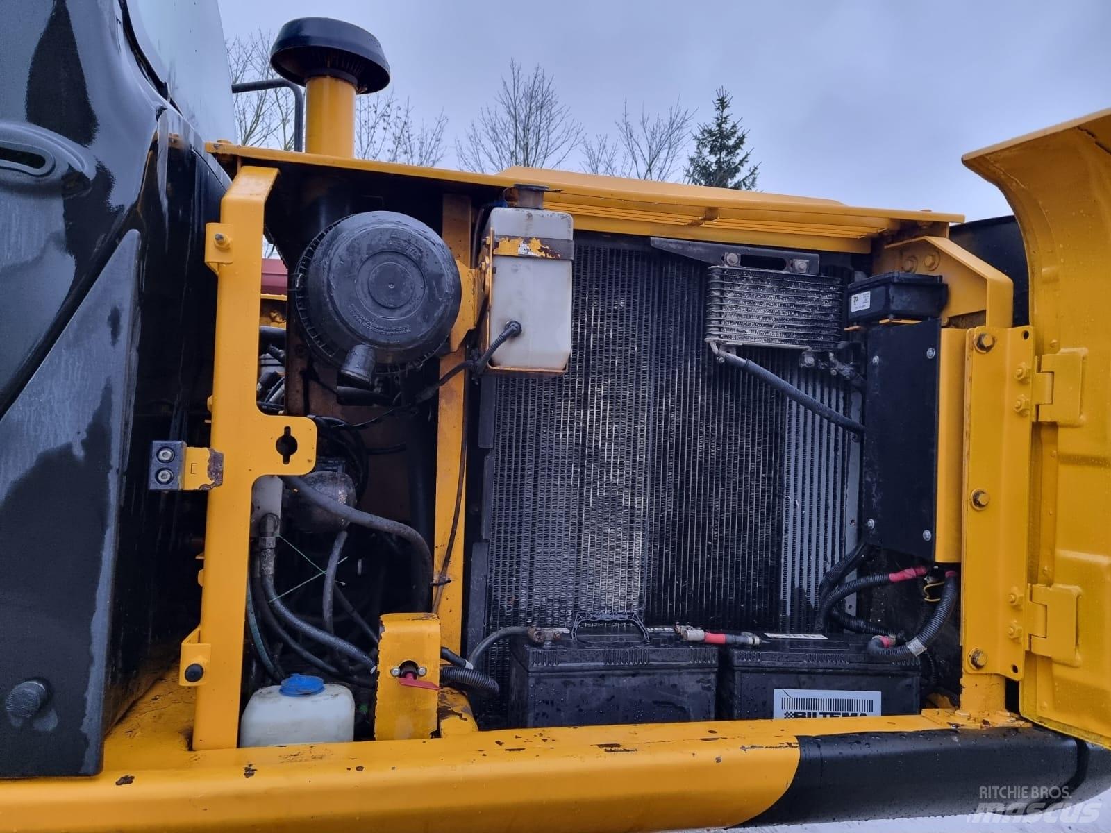 JCB JS 160 LC Escavadoras de rastos